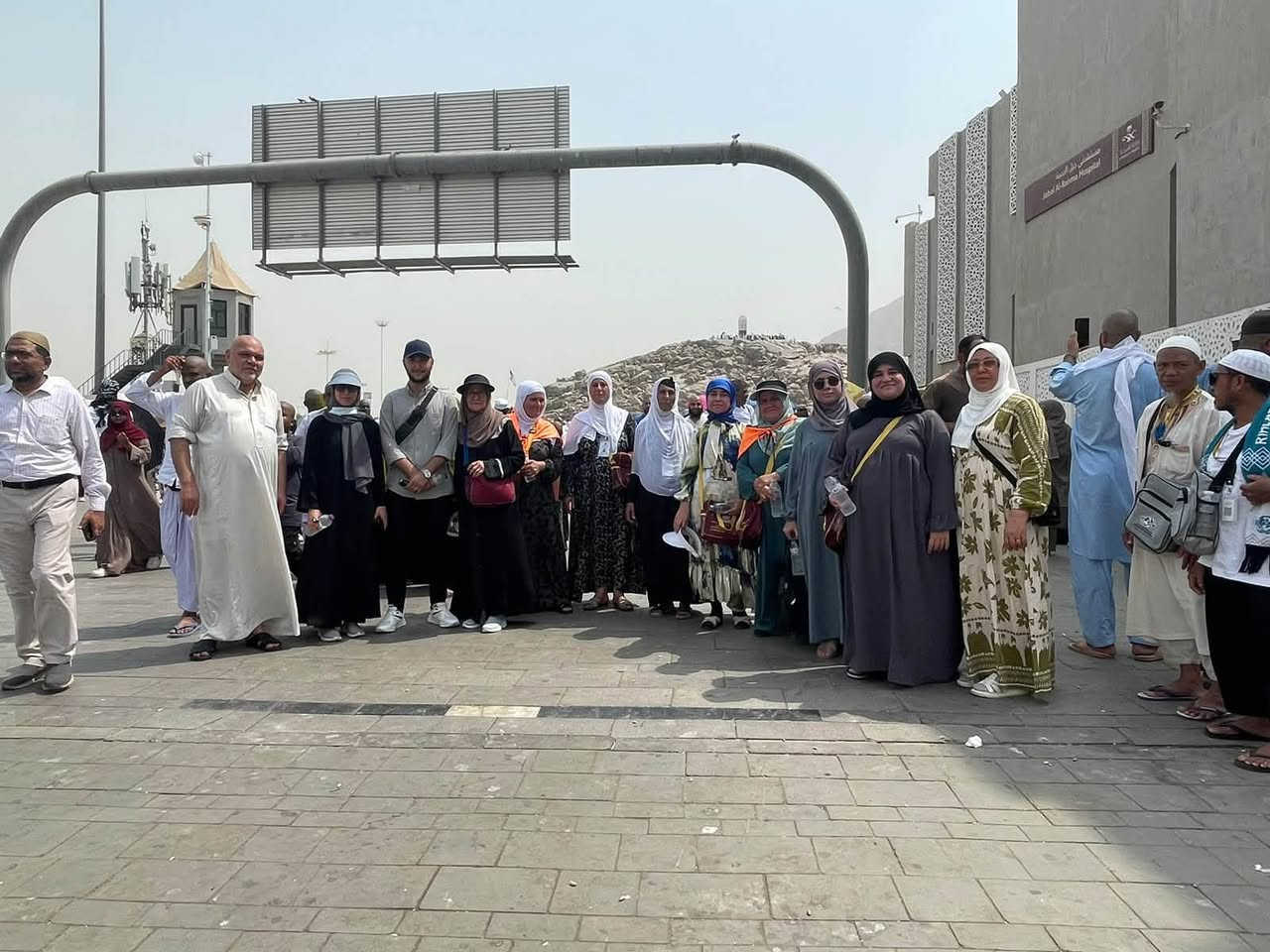 سارعوا بالحجز المقاعد الاخيرة مع شركة بركة الفجر للحج والعمرة
لرحلة العمرة بتاريخ  9/20 قبل بدء عام الدراسي الجديد
مع فنادق وخدمات مميزة 

✈️ الانطلاق من مطار كركوك الدولي
📅 تاريخ السفر: 2026/9/20

🏨 السكن:

🔹 المدينة المنورة:
• فنادق مركزية قريبة من الحرم النبوي الشريف

🔹 مكة المكرمة (حسب اختيار المعتمر):
• فندق ماسة دار الفائزين ( رمادا سابقاً )
• فنادق شارع أجياد

📢 ملاحظة مهمة:
🔴 تصريف الدولار متاح حصراً للمعتمر.

✅ البرنامج يشمل:
🍽️ وجبات طعام (بوفيه مفتوح) طوال مدة الرحلة
🎁 هدايا للمعتمرين
📿 زيارة المزارات الدينية
🕌 تصريح دخول الروضة الشريفة
📋 تأشيرة الدخول (الفيزا)
🎫 تذكرة طيران ذهاباً وإياباً من مطار كركوك الدولي

📍 العنوان:
كركوك – تسعين الجديدة
مقابل بدالة تسعين – قرب مدرسة رابعة العدوية

📞 للحجز والاستفسار:
***********
***********
***********
