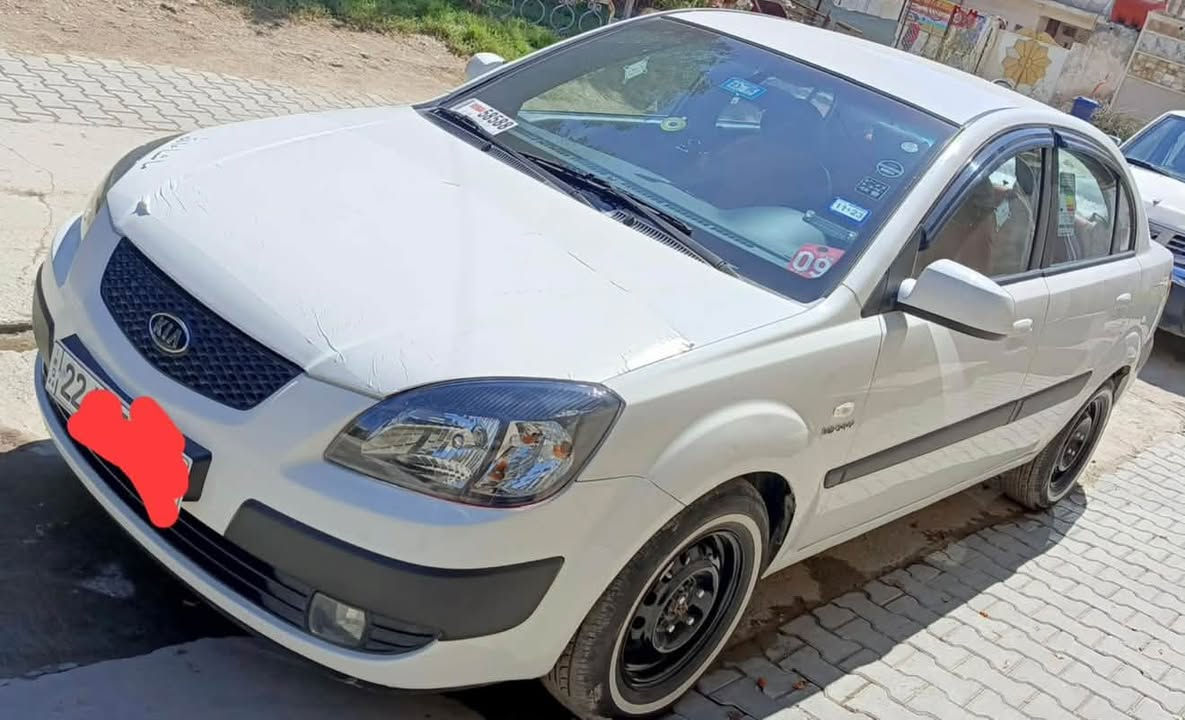 نضافه فول
كيه ريو 

كصه جنطه

متومه طبق اصل 

تبريد كير مكينه دواخل كله بالجيس

محرك 1600 

مكاني ناصريه

موديل 2008

سعر 39 وبيها مجال قليل

تصال ***********
