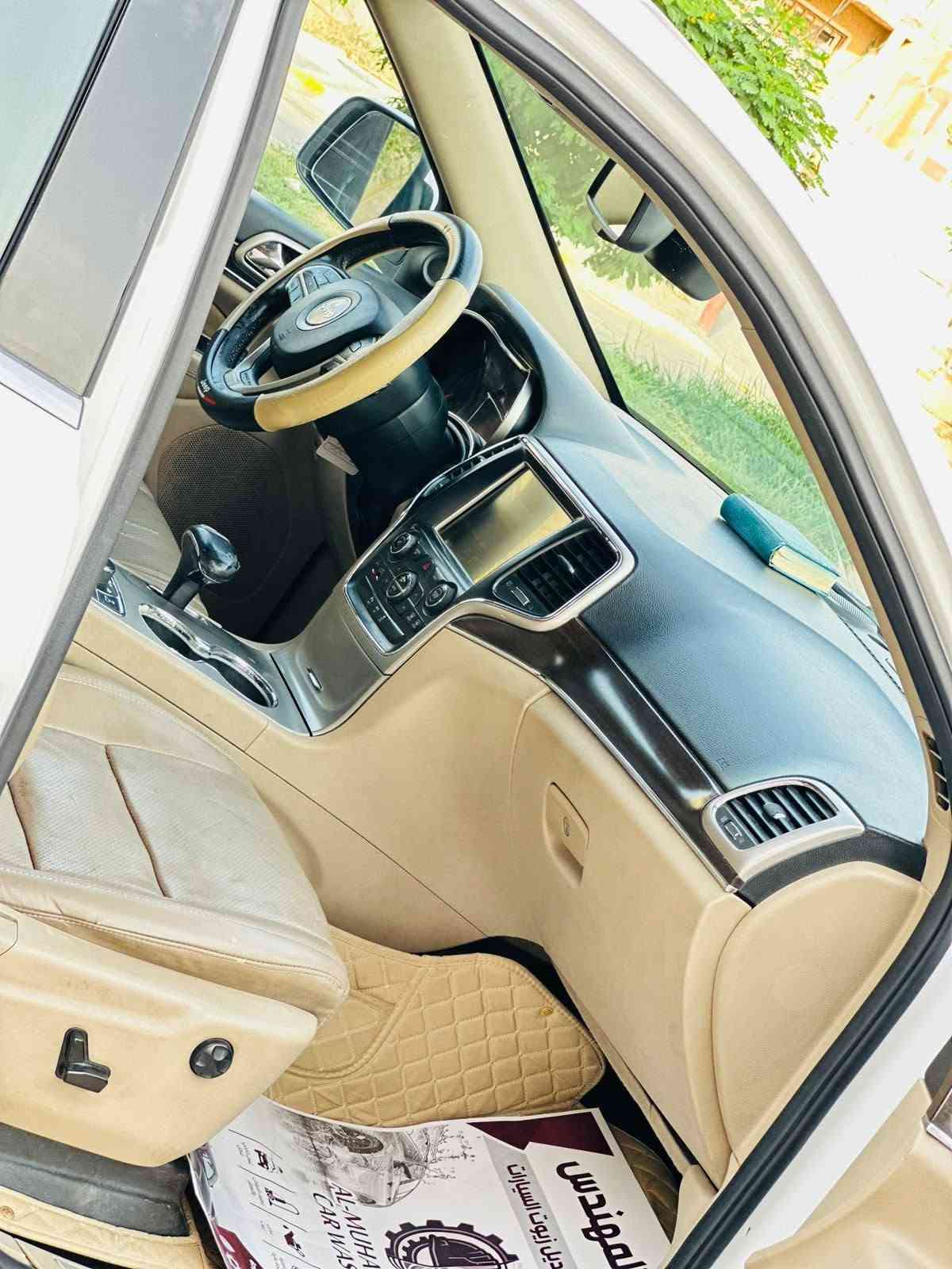 جراند شيروكي أوفرلاند • ٢٠١٤ • خليجي