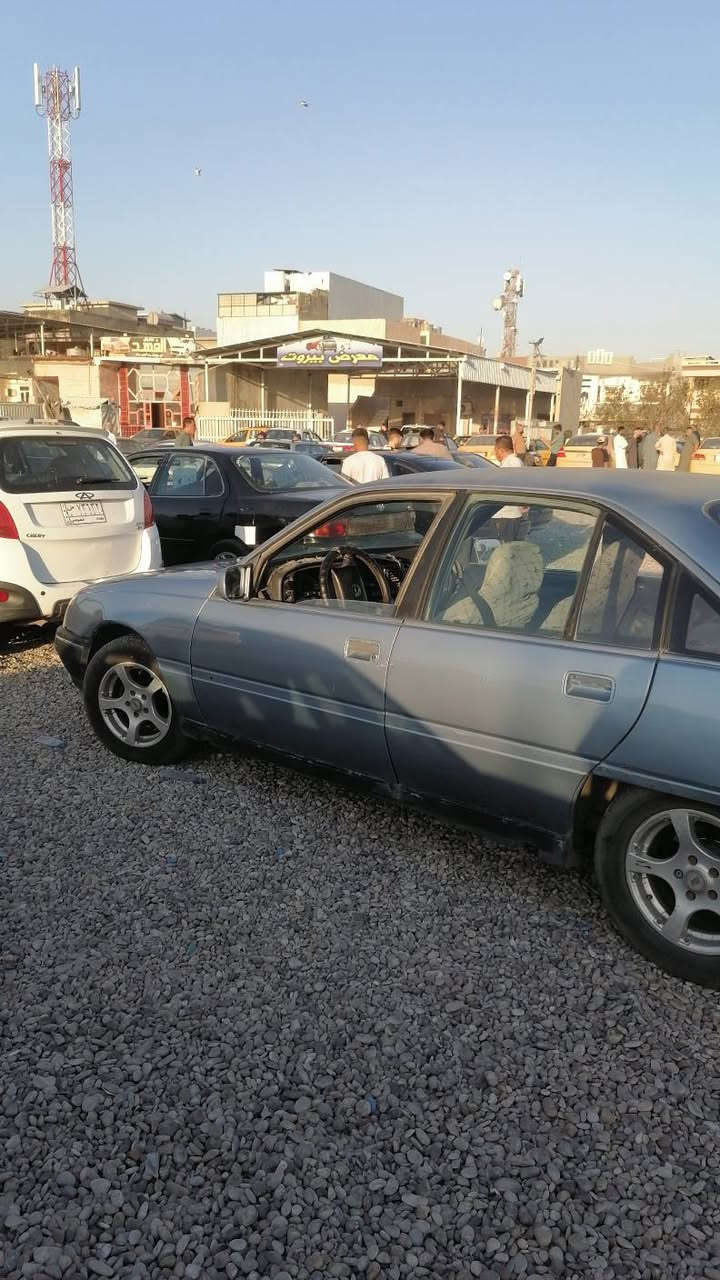 سيارة جاهزه ماتحتاج مصروف بيها دفتر بانزين رقمها مشروع موازي سنوية ساقط كير عادي
*********** كركوك, العراق
