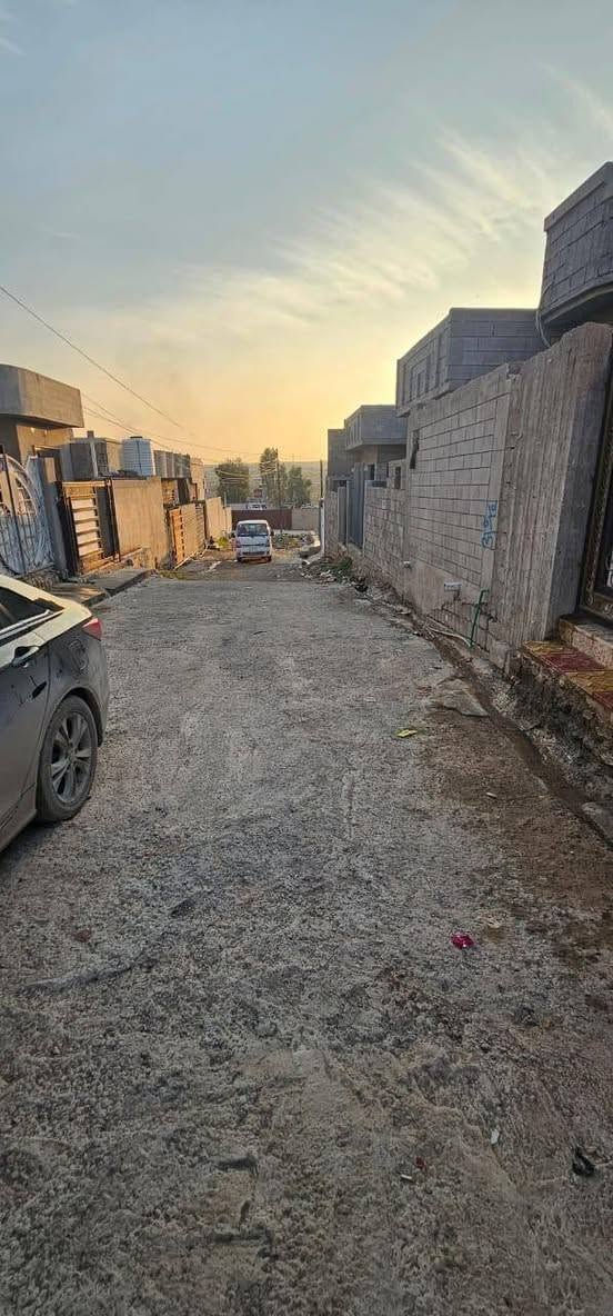 البيت لبيع القوسيات بقرب مركز الشرطه مقابيل محطة القوسيات المساحه 150
***********السعر 43 سند زراعي 25خدمات كامله كهرباء ماء  شارع
