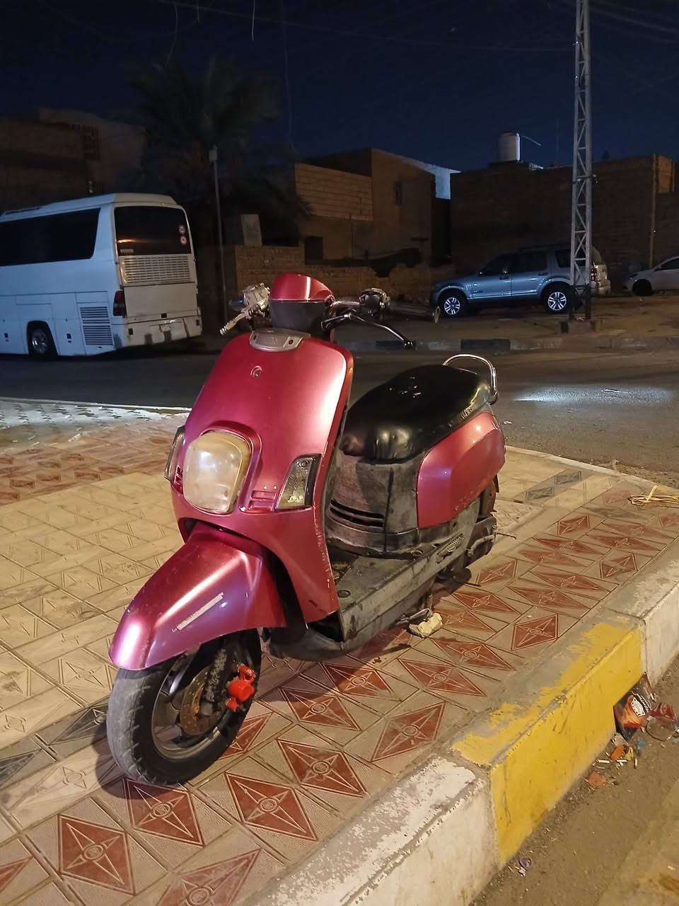 بوليسي • مفتوحه • معدلة