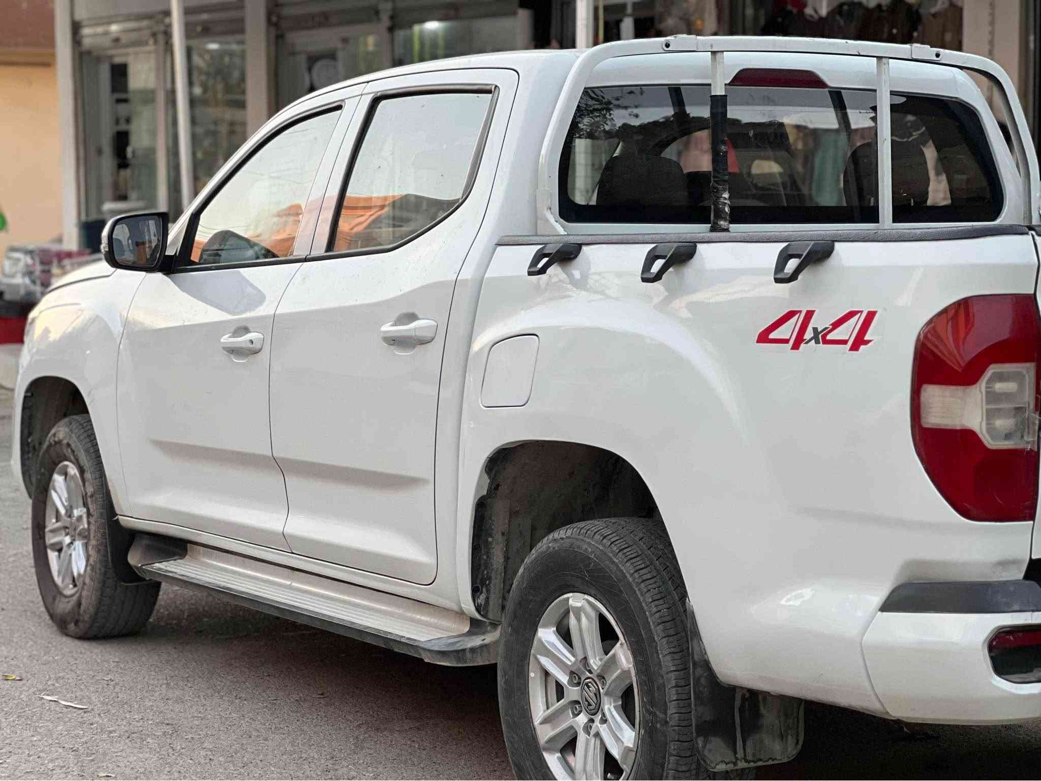 Mg t60   2024
سەنەوی هەموو شتێکی تازەیە بەناوی خۆمەوەیە هەر هەموو گیانی بەشەرت سەیارەکە تابڵێی جوانە سۆنەرەکەیم لەگەڵ ڕەسمەکانا داناوە سعری 134گەڵاو معامەلەیە ڕەقەمەکەشم لەگەڵ ڕەسمەکانا داناوە 
Admin♥️
ژ/م***********یان*********** أربيل, العراق
