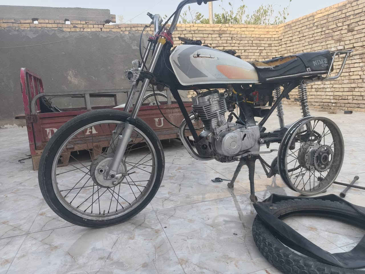 نامه كلك موديل 18 عوزه بس جوابه
شغل وطلع وطتكه الجبنه الفوك الملف 
مستعجل عله بيعه ب300 وبيه مجال
***********
