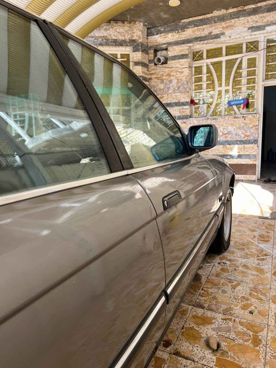 بي ام دبليو ٧٣٥ • ١٩٩٢ • انبار دولي