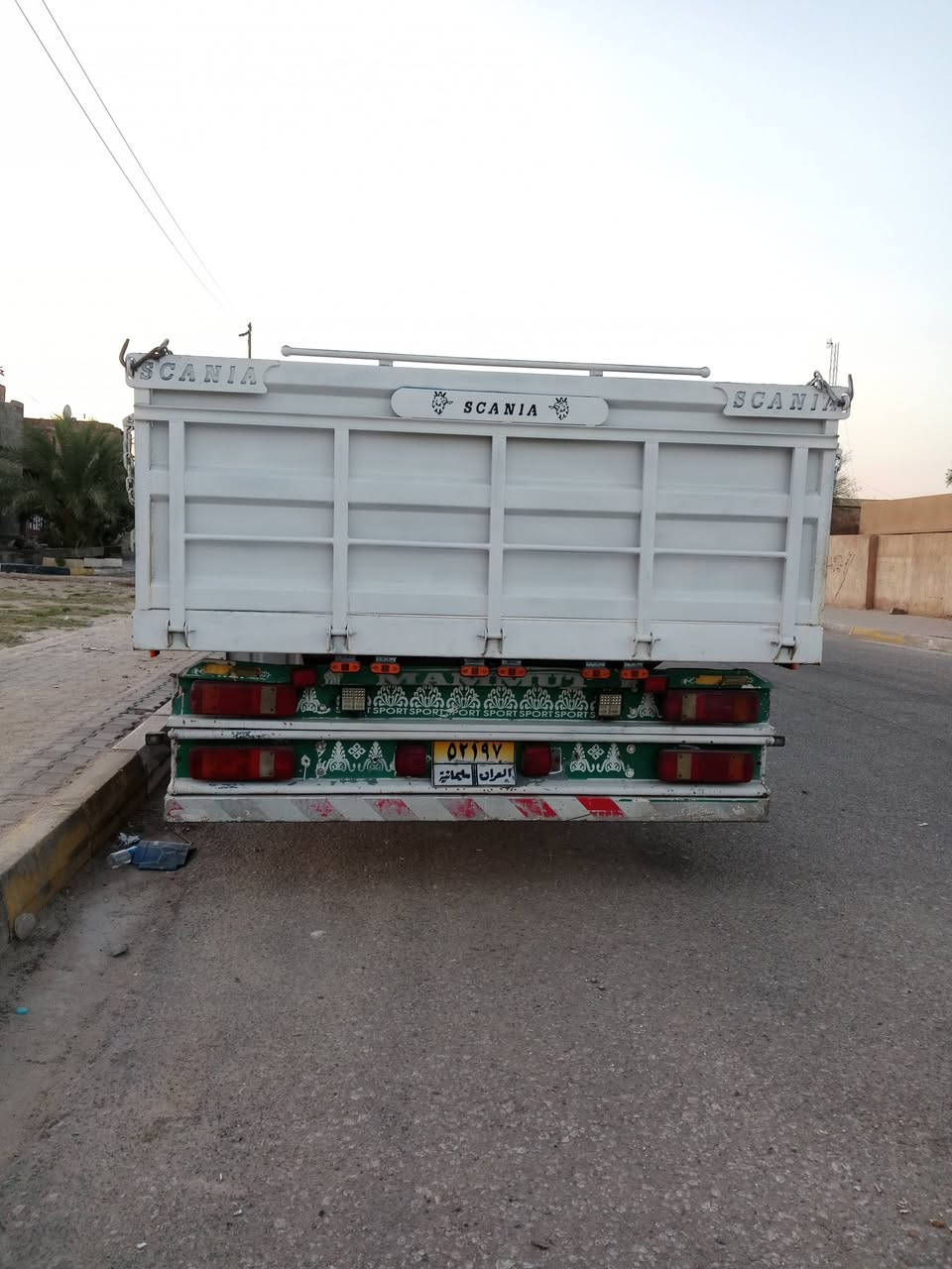 سلام عليكم سكانيه راس وعربانه 420 انجكتر خطين مديل 2003 سيار جاهزه للعمل السعر 225 $ رقم الهاتف***********

