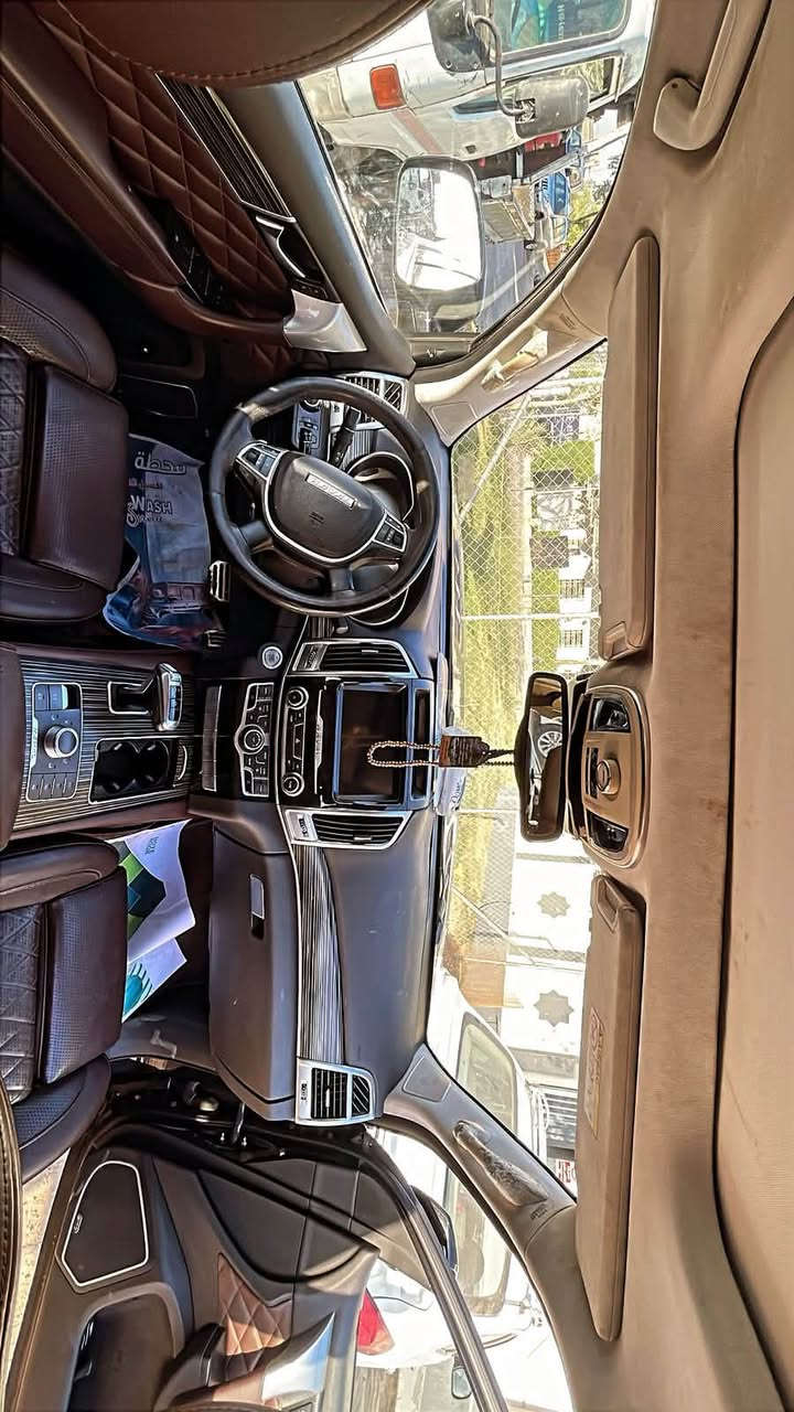 🚙 للبيع | Haval H9 موديل 2021 | رقم بغداد
🚗 ماشية: فقط 64 كم
🧾 المواصفات:
 • 7 راكب – SUV عائلية فاخرة
 • فتحة بانوراما
 • تشغيل بصمة + تشغيل عن بعد
 • شاشة وسطية + شاشة عدادات رقمية
 • كاميرات 360 درجة
 • نظام دفع رباعي 4x4
 • اصطفاف تلقائي
 • كشنات جلد فاخرة
 • كشنات كهربائية أمامية + خزن ذاكرة
 • تبريد + تدفئة + مساج للمقاعد الأمامية
 • تدفئة كشنات خلفية
 • 3 مناطق تبريد مستقلة
 • إنارة محيطية LED
 • أنظمة قيادة متعددة (رياضي – اقتصادي – رملي إلخ)
 • نظام صوتي بـ 10 سماعات
 • حساسات أمامية وخلفية
 • محرك 4 سلندر تيربو 
 • ومواصفات كثيرة معروفة عن الـ H9
ملاحظة: التايرات مبدلة وجديده

السعر: 210 ورقة وبيها مجال
المكان: بغداد
التواصل اتصال او واتساب: ***********
