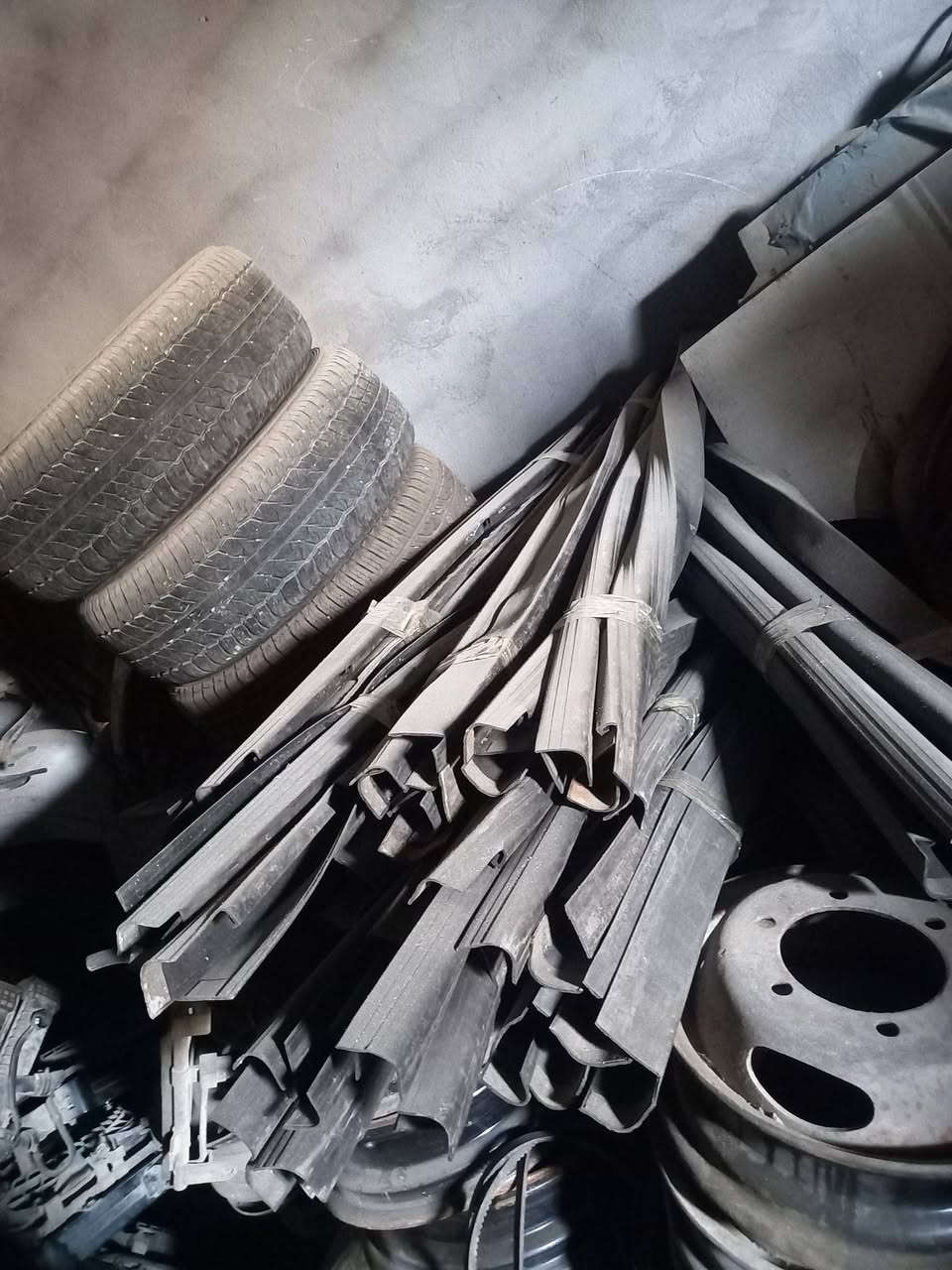 السلام عليكم
قطع غيار كيا عام
يتوفر هوزن. صدر. محرك. كير. 
دعاميات. ابواب. كافه قطع الغيار 
جديد.......... ومستعمل 
جمله............ مفرد 
رقم الهاتف 
***********
العنوان بغداد 
اهلاً وسهلا
