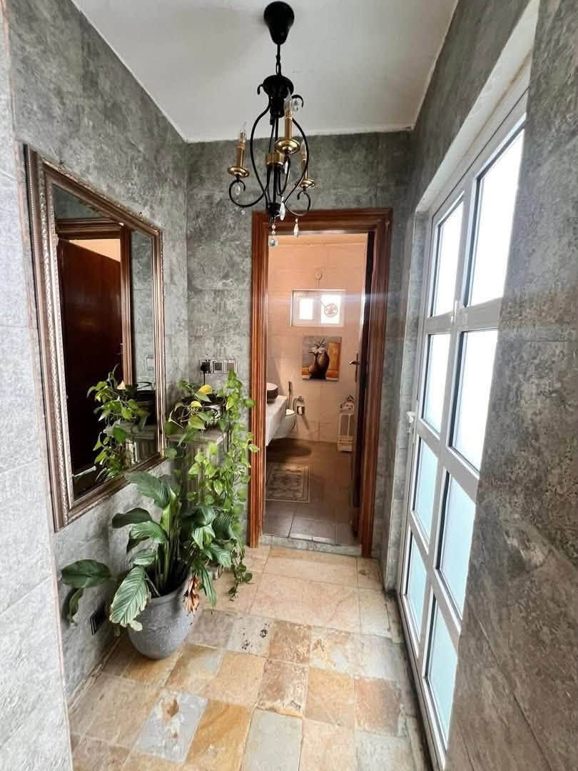 🏡 دارين تونات للبيع – الجادرية / مربع عاتكة
✨ فرصة مميزة للسكن الراقي في أحد أرقى مناطق الجادرية

🔹 الحالة: كلاسيك

🔹 التصميم: من تنفيذ شركة فرنسية

🔹 المساحة الكلية: ٣٠٠ متر

🔹 الواجهة: ١٠ متر

📍موقع هادئ ومميز مناسب للسكن العائلي أو الاستثمار.

📞 للاستفسار والمعاينة:

***********

***********

🏢 شركة عصر حمورابي للاستثمار والتطوير العقاري

📍الكرادة – شارع العطار – بناية عصر حمورابي

🔸 نستقبل جميع العروض العقارية

بيع • شراء • استثمار

#الجادرية #مربع_عاتكة #دار_للبيع #عقارات_بغداد #استثمار_عقاري #شركة_عصر_حمورابي #عقارات_الجادرية
