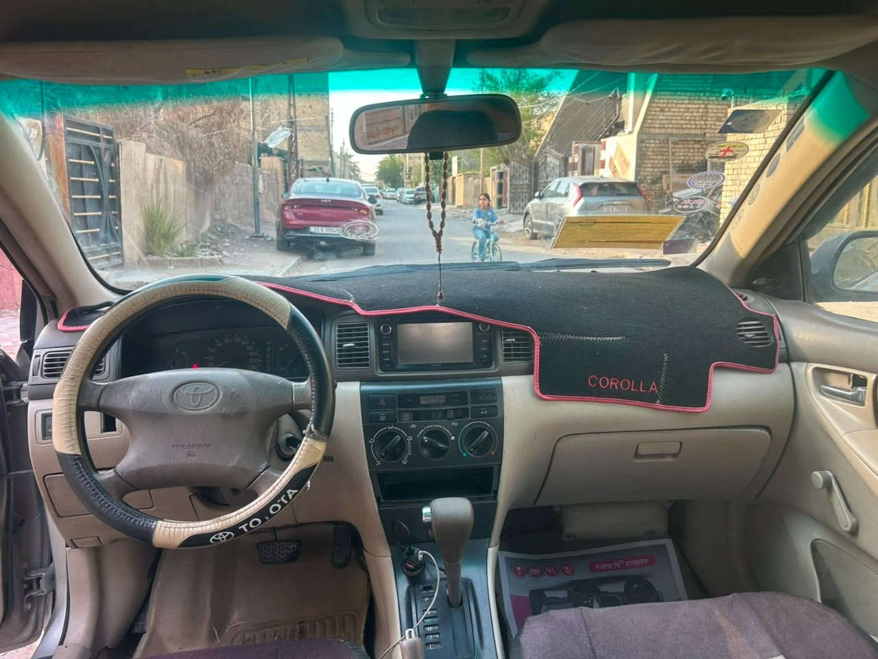 (( اعادة نشر  ومسعجل على البيع )))  السلام عليكم كورلا بيكاتشو 2003 للبيع رقم بغداد جديد بأسمي تحويل ثاني يوم السيارة مصبوغة حزام المحرك جديد 1600 شديته قبل شهرين والكير نضبف جدا السيارة شغالى حاليا كاعد اشتغل بيها تكسي وخير من الله صدر 70% كهربائيات تمام وتبريد شغال رايدها 60 ورقةوبيها مجال بسيط للشري مكاني بغداد الدورة ورقمي ***********   -    *********** بغداد, العراق
