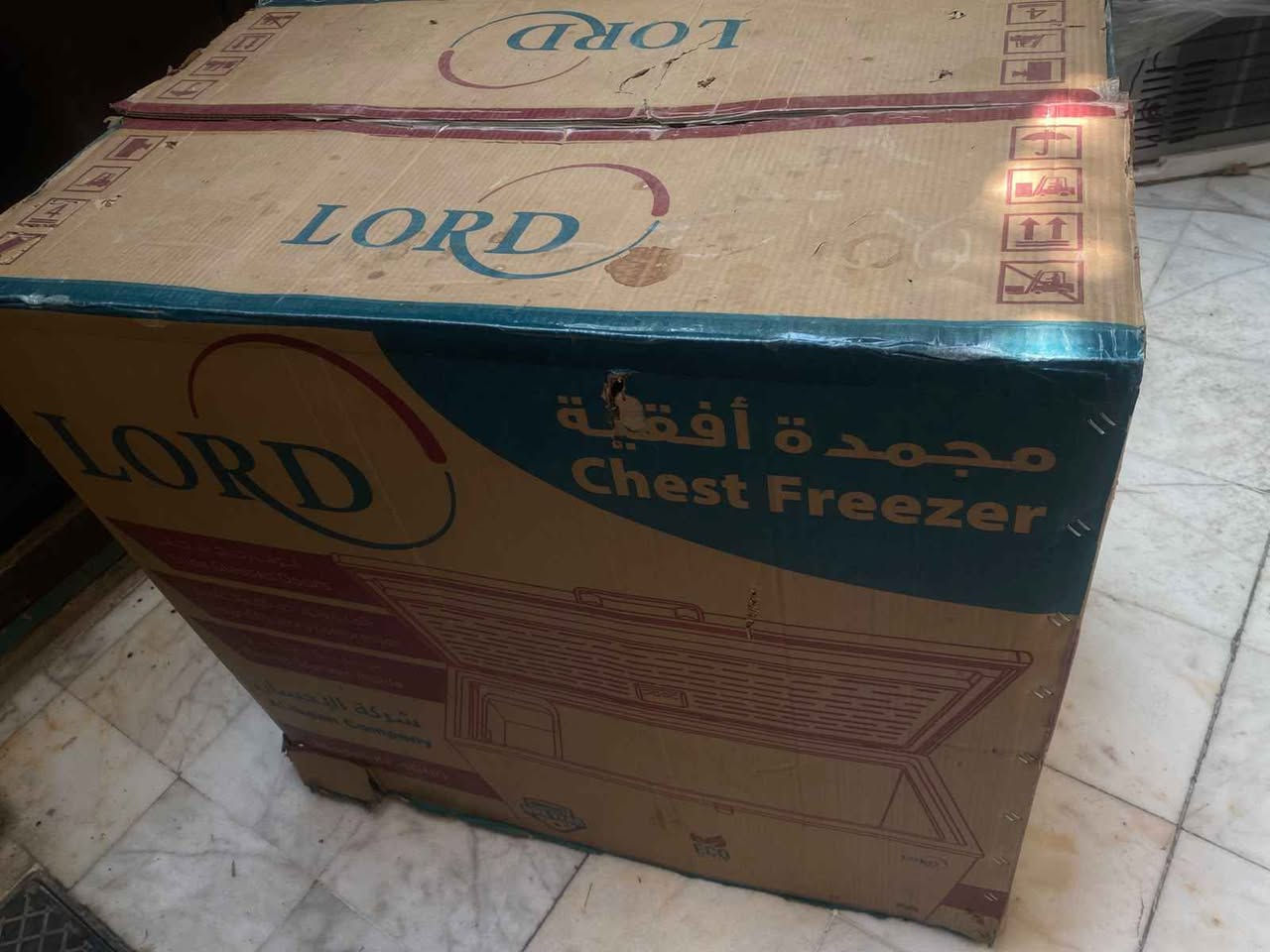 مجمده جديده مامستخدمه حجمها 10 بيها ضربه خفيفه بلباب ماماثره عليها ابد سعرها 250 مكاني بغداد *********** بغداد, العراق
