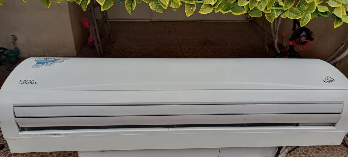 سبلت اشكار جنرال ثلاثه طن حيل نضيف صارله أكثر من سنه مامشتغل هسه ميحول كهرباء للقطعه الخارجيه يمكن كونكتر عطلان ابيعه عله وضعه السعر٣٥٠الف نهايته هذه رقمي *********** بي وات

