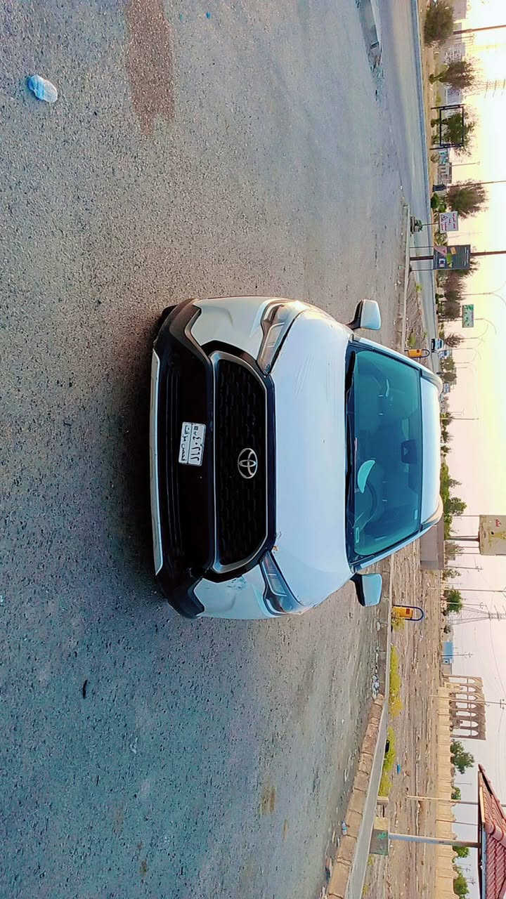 للبيع كورولا كروز وارد امريكا حره بنزين فقط تترقم جميع المحافظات عدا الإقليم الموديل 22 الضرر تبديل بونيد وجاملق بارد السعر 155 ***********
