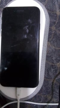 ايفون Se ذاكره 64 بطاريه 85 الجهاز بلادي السعر 150