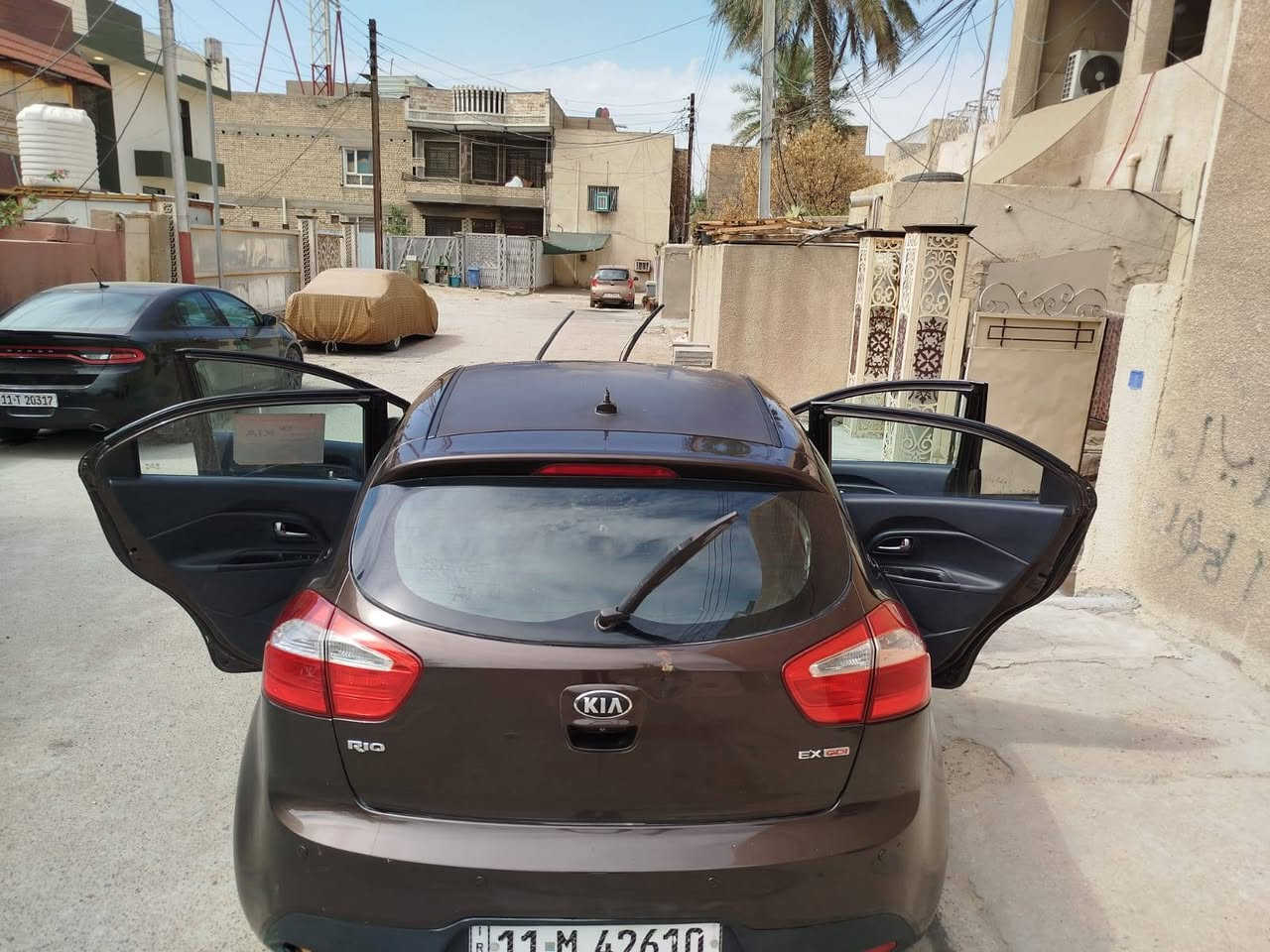 السلام عليكم
كيا ريو موديل 2013 

السعر 75 وبيها مجال

وارد امريكي ضربتها بالجاملغ الايمن الامامي

محرك 1600

تحكم سترين

اشاير،بالمري

فتحة سقيفة

حساسات 

كاميرا و شاشة

مري شفط 

مكانها البياع الرسالة الاولى مقابل العالب الكرخ

***********

***********
