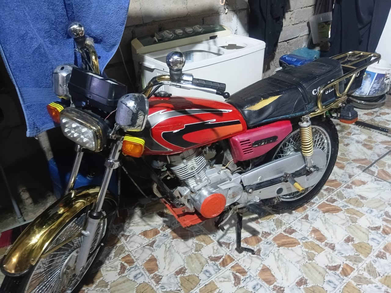 دراجه للبيع موديك 16مكينه مجفته بوشه وبستم لسعر 600وبيها مجال للطيبين ***********
