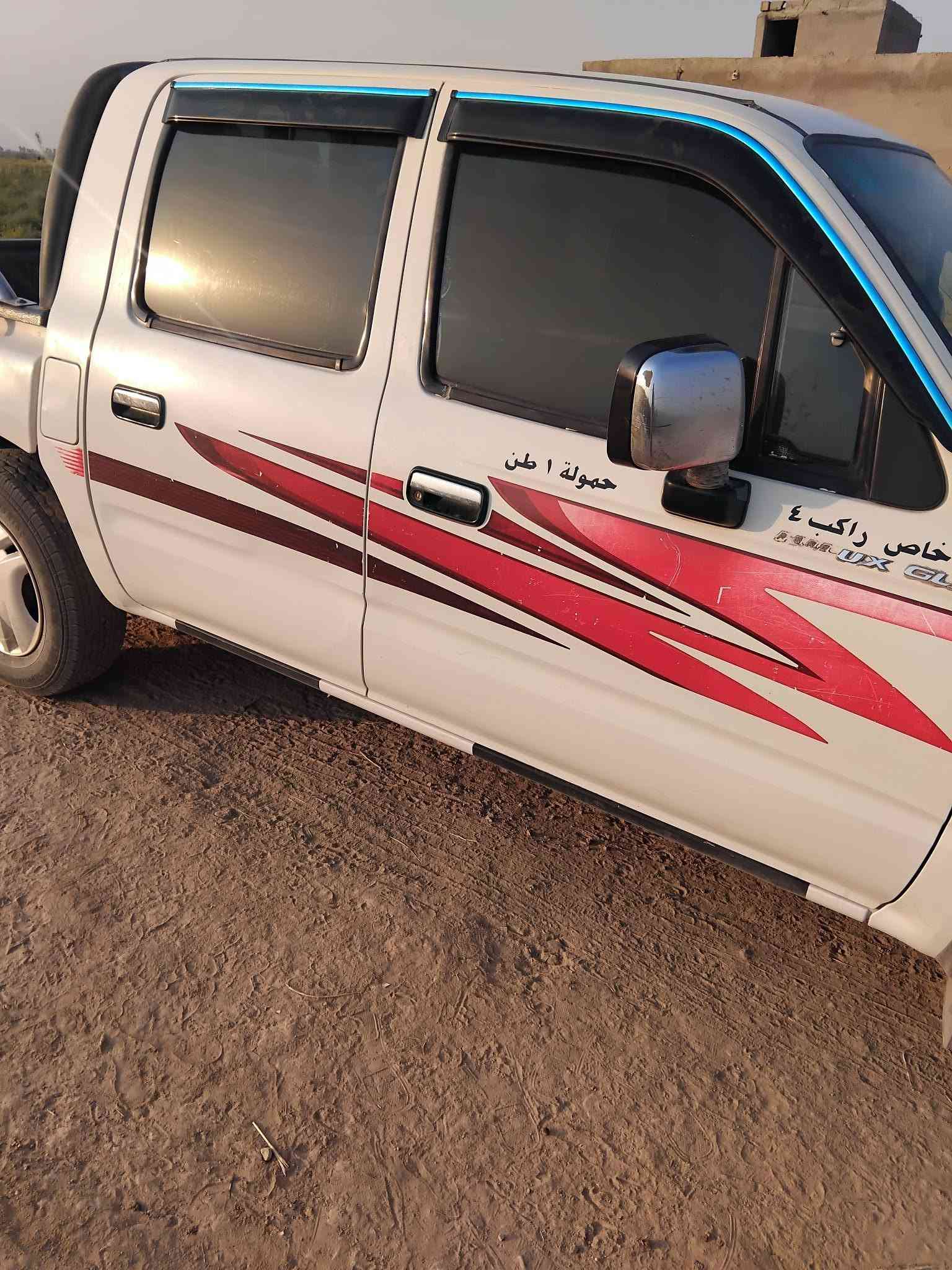 السلام عليكم بيكم موديل 2002 السياره بيها باردات قليلات ما يعوكن الشراي باكتارها السياره تصلح مراوس او بيع سياره ما ناقصها برغي ع وضع الشركه ***********
