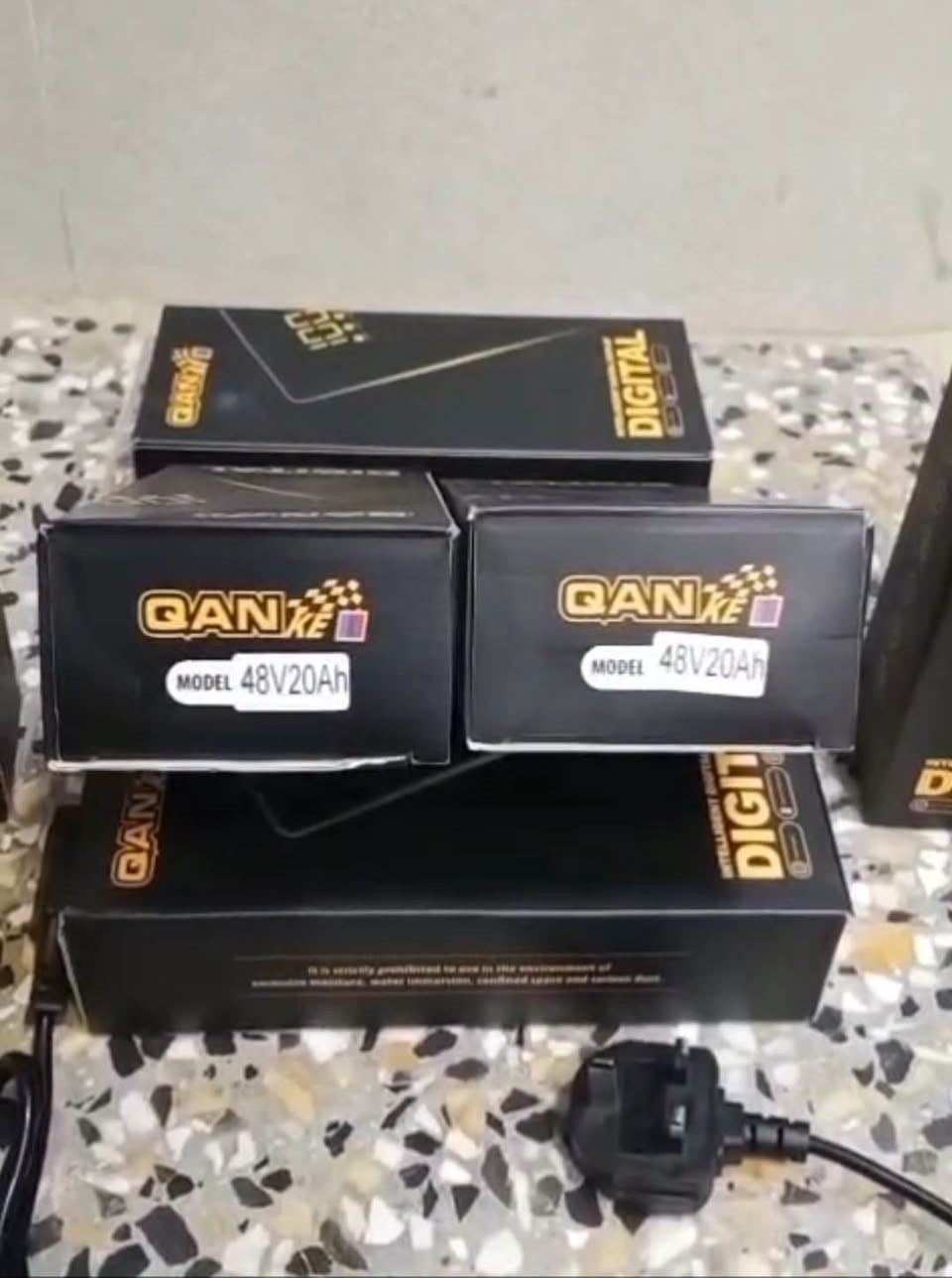 وصول وجبة جديدة من شاحنات دراجات الشحن
*  36 V  فولت
*  48 V  فولت
*  60 V  فولت
*  72 V  فولت

للطلب والاستفسار زيارة موقعنا الكائن :-
داخل بناية السوق الثالث 
او الاتصال على الوات ساب او مباشر على الرقم ***********

ملاحظة /تتوفر لدينا خدمة توصيل للمحافظات كافة
