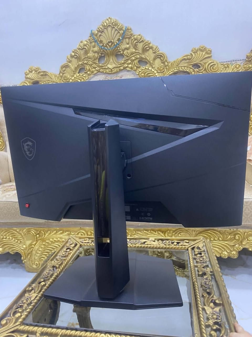 السلام عليكم شاشتين للبيع 
الاولى : 
ASUS 
280 HZ
IPS 27 FHD 
مكفوله كفاله عامه سعره ٢٣٥
الثانيه : 
MSI
180HZ
27 2k 
مكفوله كفاله عامه سعره ٢٤٠ وبيهن مجال كلش بسيط 
موجود توصيل محافظات مكان الكوت للاستفسار خاص او ***********
