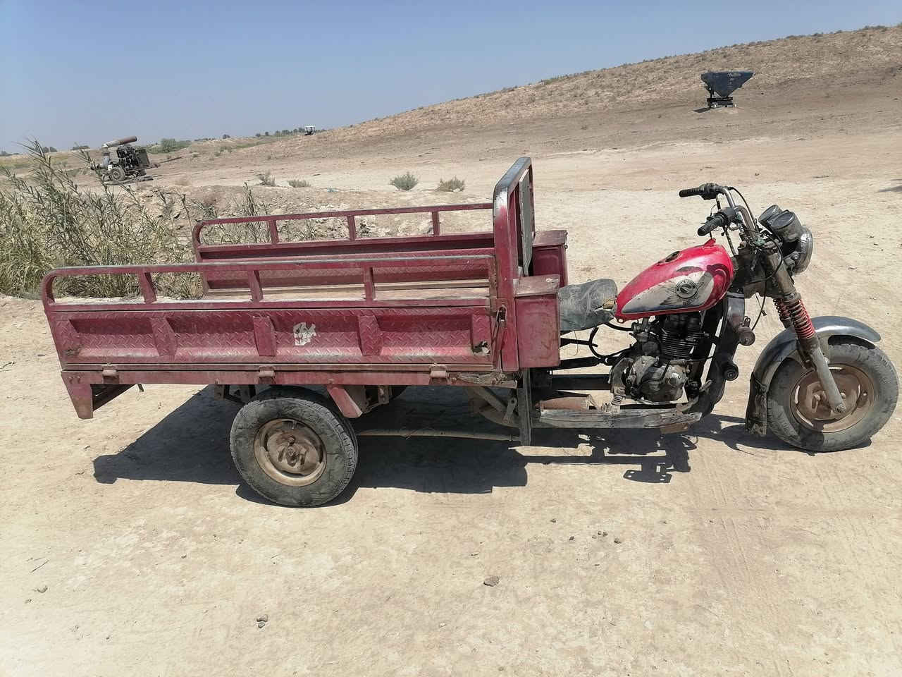 السلام عليكم سوته للبيع بدون مكفوله كفاله عامه مكان بابل سعر 450 تصال ***********

