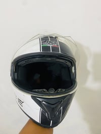 خوذة • نظيفه