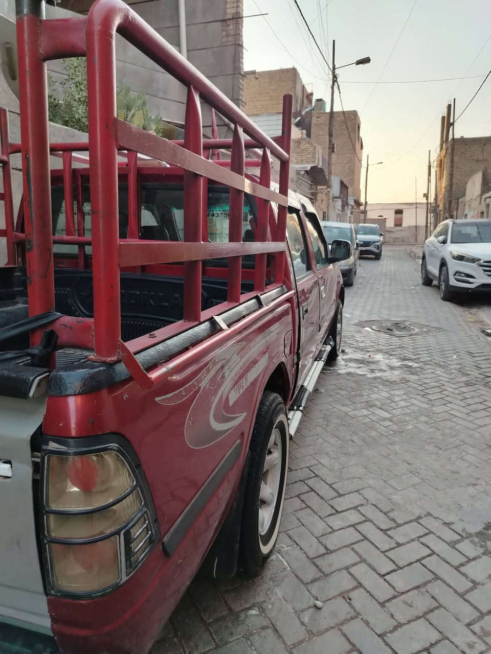 كنو موديل ٢٠٠٩ مكينه قبل شهر شديتها كير اوتوماتيك تخم تاير صدر جديد بأسمي مكاني بغداد مدينه الصدر سعر ٥٥ وبيها مجال رقم *********** غير متواجد ع النت
