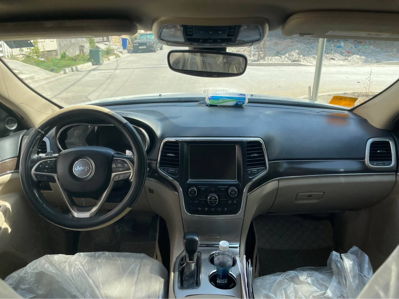 جيب موديل ٢٠١٧ فول الفول كلين تايتل كفاله عامه عدا البلاستك مال الدعاميه الاماميه شخوط ورشيته 
المواصفات 
بصمه تشغيل وابواب 
بانوراما فتحتين 
داخل بيجي 
شاشه وكاميرا
رادار 
كشنات جلد وكهرباء 
توقف ذاتي 
صندوك كهرباء 
كشن خزن 
اشاير بالمري 
لدات 
وبعد هواي مواصفات 
محرك ٣٦٠٠ بدون دوانز 
ماشيه ٩٣
السعر ٢١٠ 
للاستفسار 
*********** حلة, بابل
