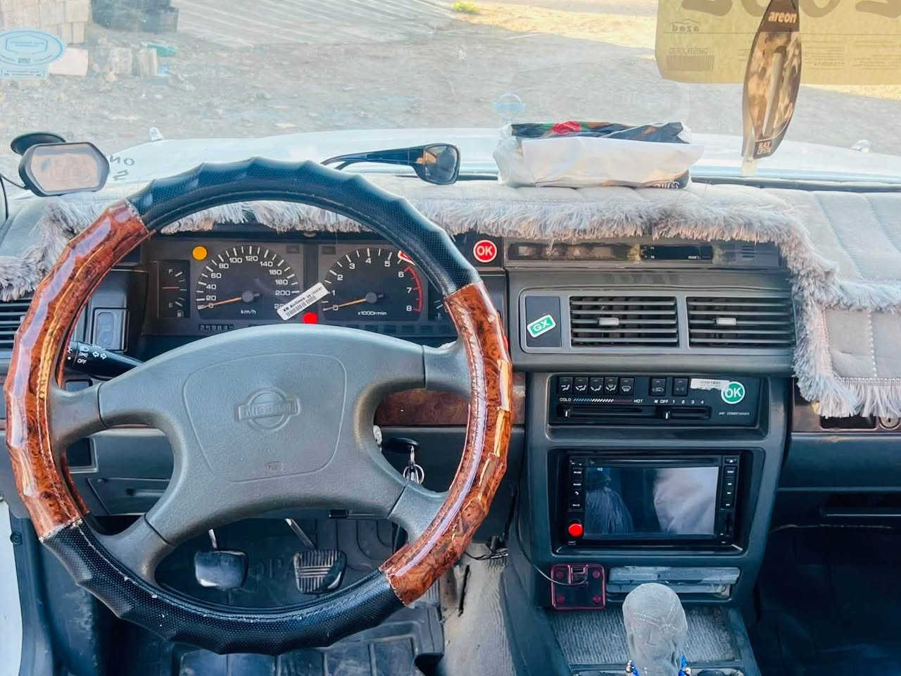 نيسان سديريك. ٢٠٠١
گيرو مه كينه اكسل به شه رت
ناوي نييه له حاسيبه. كوبوني به نزين هه يه
سبوغ. عامه. براؤه وه رگه ران به شه رت
سه نه وي تا ٢٠٣٠ تازه يه
سعري ٣٤$
*********** كويسينجاك, أربيل
