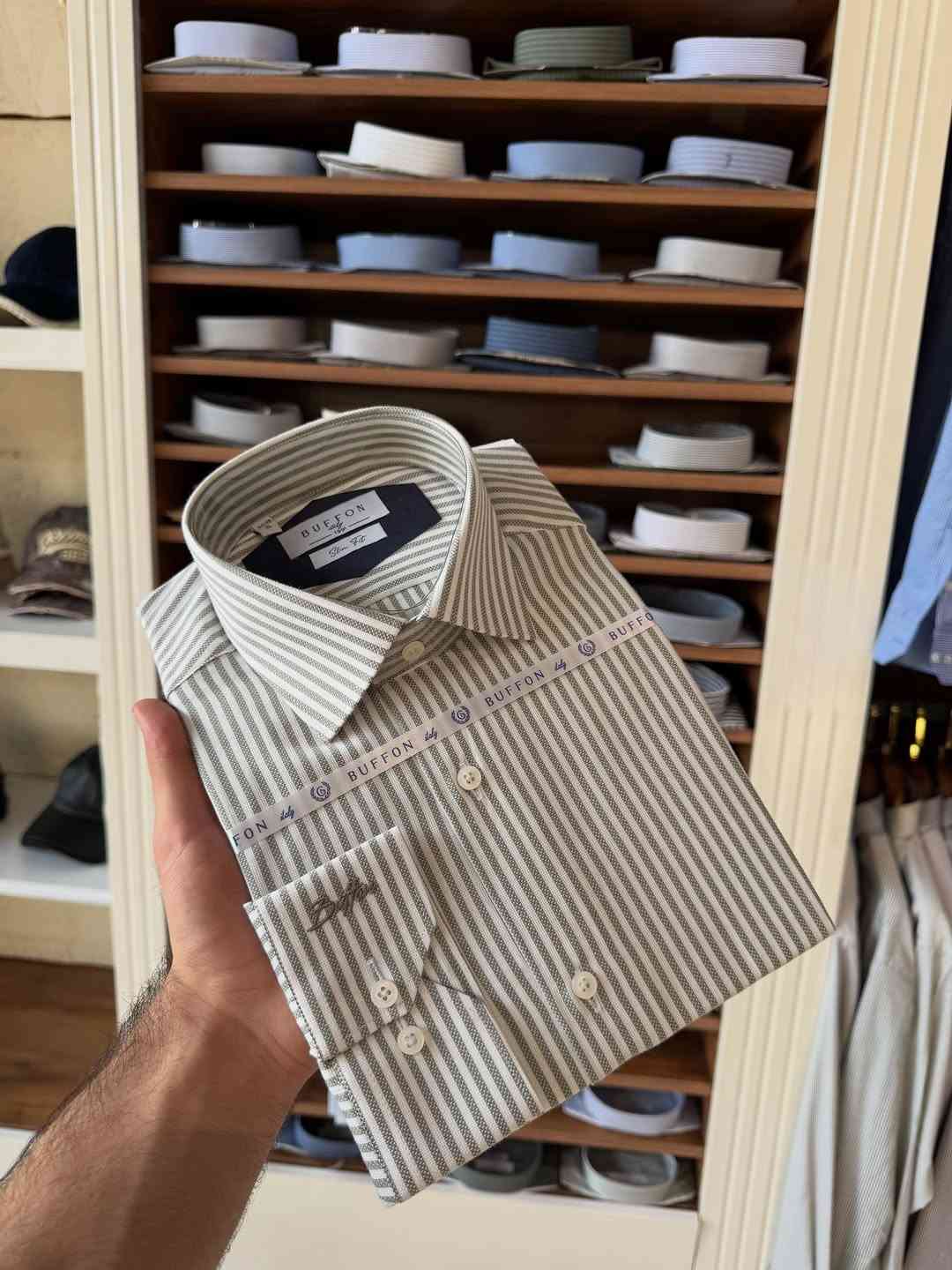 👉🏻اقلب لمشاهدة بقيه الالوان 👉🏻

قميص مقلم براند خامه قطن
قياسات S-M-L-Xl-Xxl

وبسعر 19 الف فقط 😉

📍 العنوان: كربلاء – الجمعية السعدية
قرب فلكة سيد الأسعار – مقابل ثانوية اليرموك

🚚 توصيل لجميع محافظات العراق بـ 5,000 فقط

📩 للاستفسار والطلب: مراسلة الصفحة
📞 ***********

⏰ أوقات الدوام: من 9 صباحاً إلى 12 ليلاً

#أزياء_زيد_إخوان #كربلاء #ملابس_رجالية #توصيل_لكل_العراق
