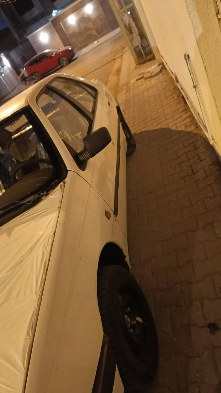 سلام عليكم بيجو 405 للبيع مديل 9 سياره نضيفه ومستعجل البيع
ستفسار***********
