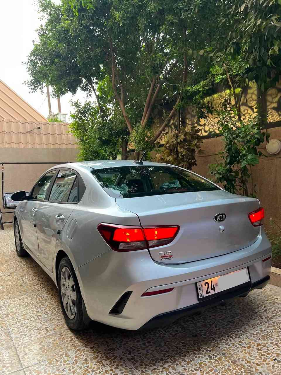 السعر…118
كيا ريو 2021 وارد امريكي محرك 16 دوش المرغوب بدون دوانز ماشيه 56 ألف حقيقي سبير ما نازل استخدام شخصي رقم دهوك الجديد بأسمي سنويه لغاية 2031 تحويل ثاني يوم

المواصفات:
شاشه كبيره
كامره خلفيه
تحكمات ستيرن جهتين
انضمة قيادة (SPORT + نورمال)
قفل مركزي
جامات كهرب 
مرايات كهرب
منفذ USB امامي + خلفي

الضرر: جاملغ الخلفي اليمين+شبر بالصندوك بدون دواخل
الموقع:موصل حي الزهور
للأستفسار:***********
