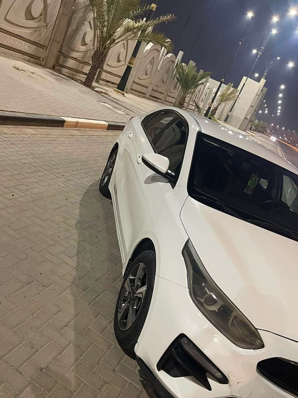 سلام عليكم سيراتو 2019 كفالة عامة  بيها بارد بسيط سيارة نضيفة وجاهزة من كلشي كير مكينة حدادية نضيف تبريد ثلج تخم تاير جديد دهن الأصلي  رقم أربيل سنوية منتهية السعر 138 وبيها مجال للطيبين الأستفسار اكثر الاتصال ***********
