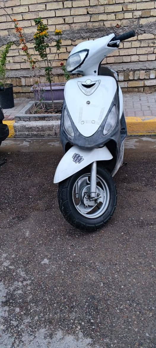 دراجه ماكس منغولي نضيفة محرك شلعة شغالة نكرة سلف عوزهة باتري السعر200وبيهة مجال شي بسيط الرقم واتساب***********
