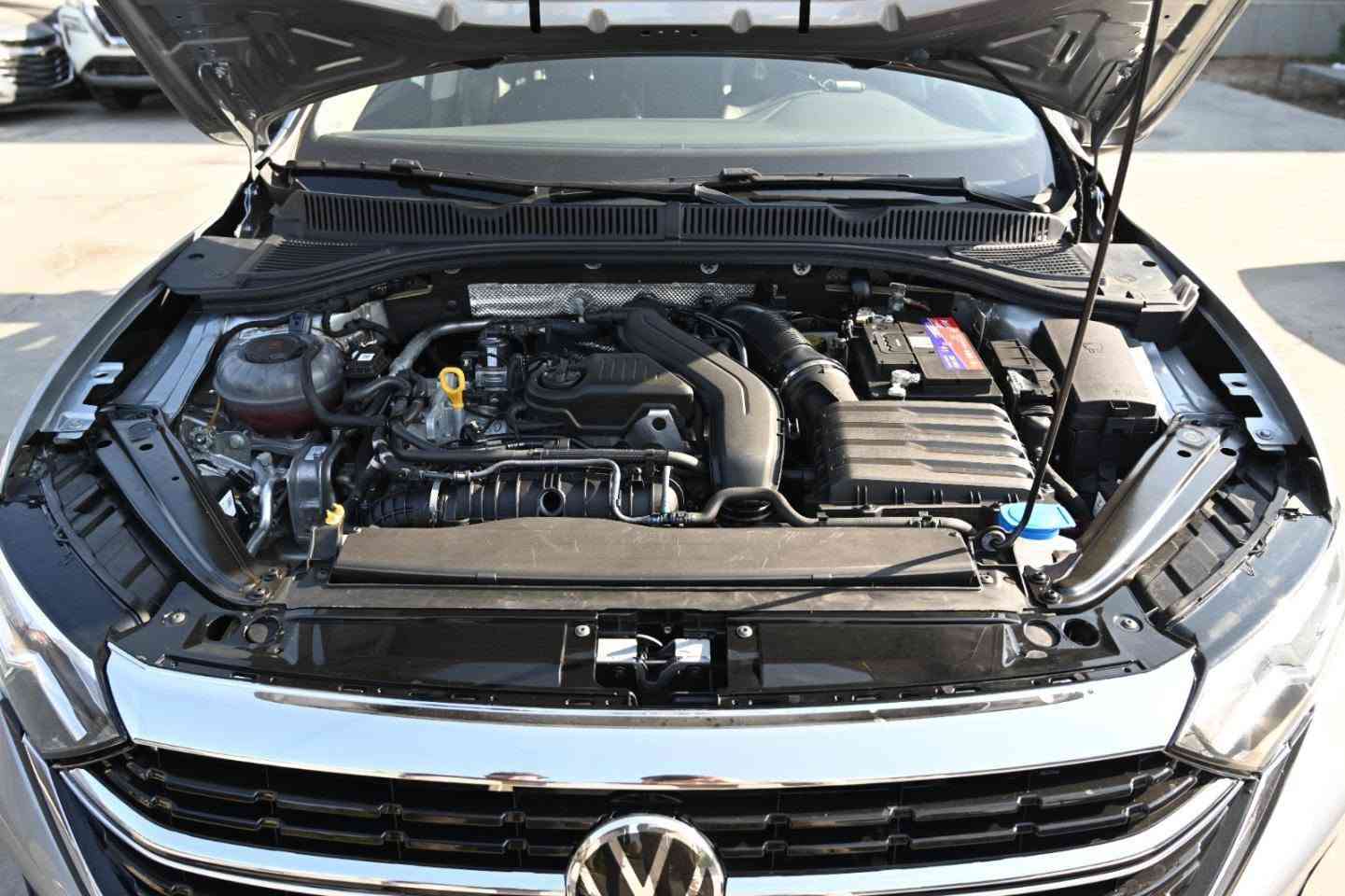 للبيع فقط
VW JETTA SE 2024 
فولكسواكن جيتا SE 2024 

⚙️ محرك 4 سلندر 1.5L توربو 

◽نظام دخول ذكي 
◽كشنات تدفئة
◽نظام تحذير مغادرة المسار 
◽نظام محافظة ع المسار 
◽نظام نقطة عمياء 
◽نظام تنبيه حركة المرور الخلفية 
◽فرملة طوارئ تلقائية 

ماشية 25 ألف فقط ✅

بدون رقم
مكان السيارة أربيل شارع 100

السعر 13.500$ 
رقم الشاصي مُرفق بالمنشور

للإستفسار 
*********** إتصال أو واتساب 

#فولكسواكن #للبيع
