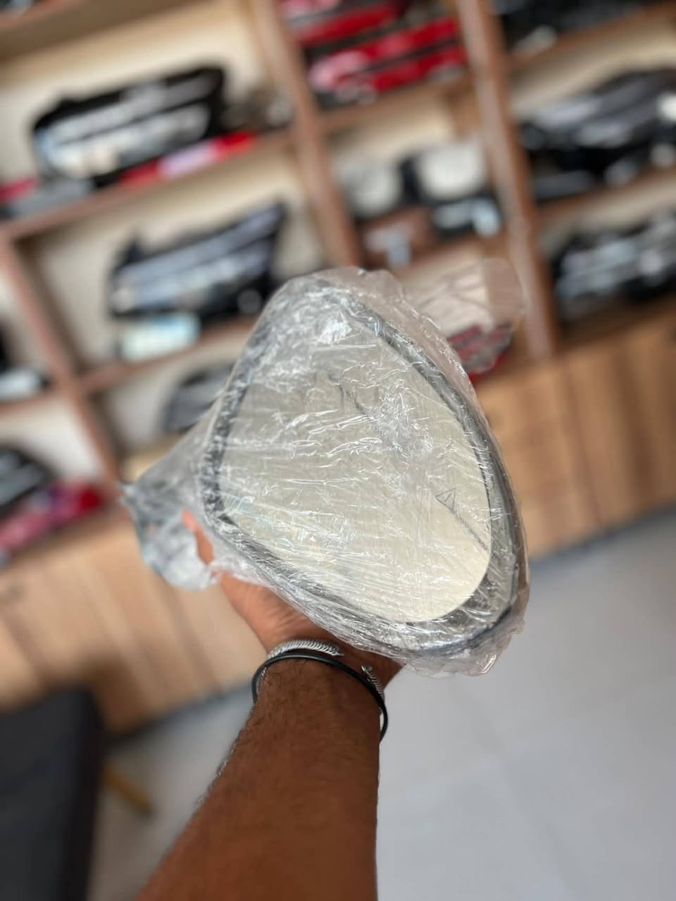 السلام عليكم 
يتوفر لدينا أدوات جينيسس 
تفصيخ بحالة الوكالة 
والموبز الأصلي
من موديل(2021_2026)
يتوفر توصيل لكافه محافظات العراق 
للأستفسار ***********
