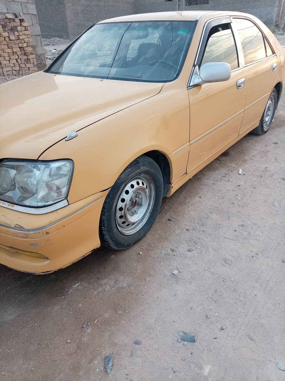 ملكـه • مدفوع كمرك • ضربة بجنطة