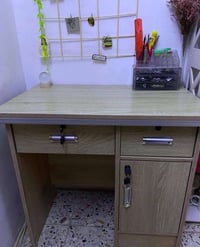 مكتب مستعمل • للبيع • حي اور