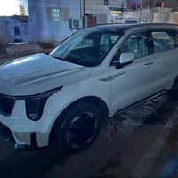سورنتو ٢٠٢٥ ٦ سلندر  كشنات جلد تدفئة وتبريد  كامرات محيطية ٥ كامره دات...