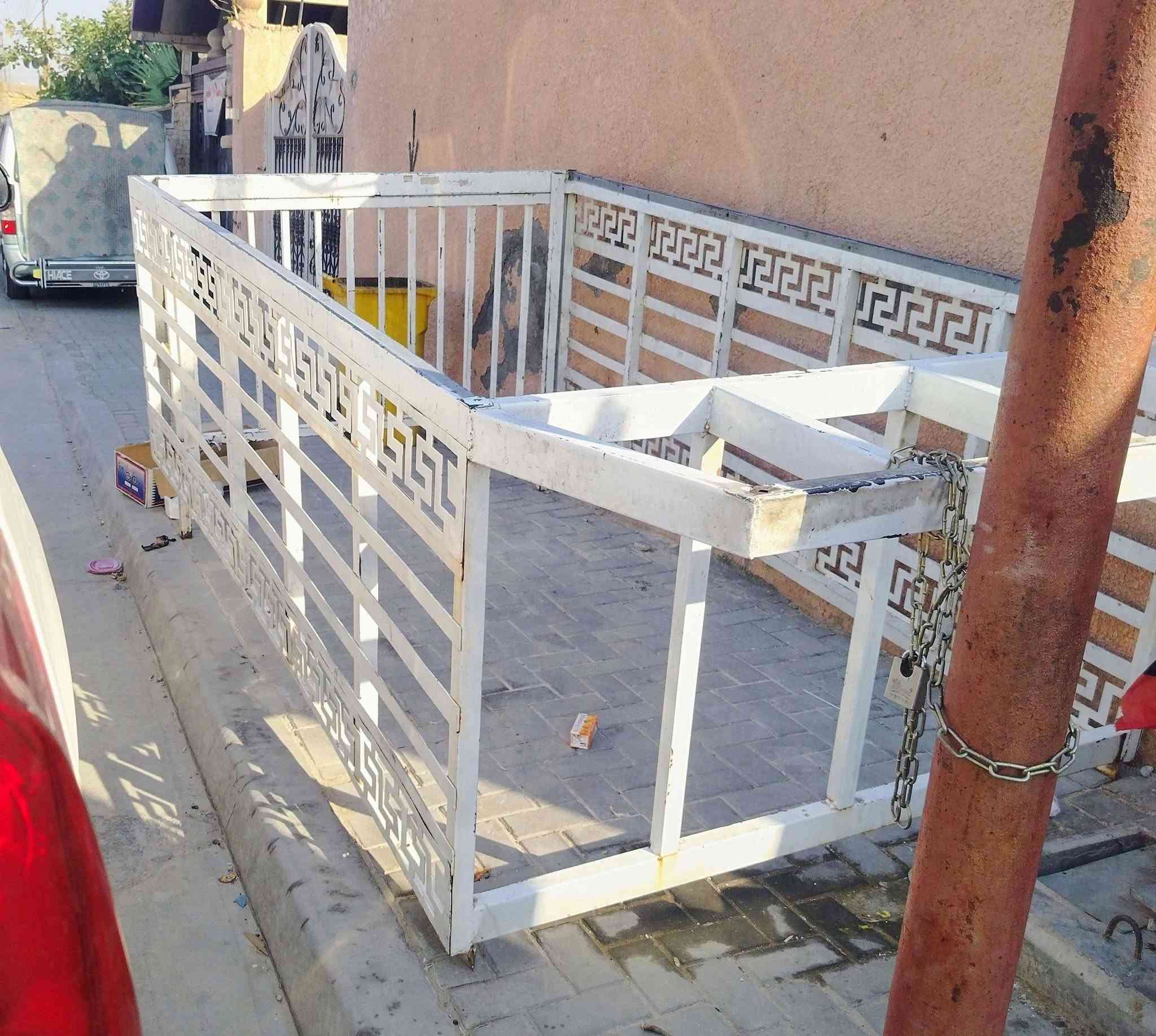 سلام عليكم محجر كية حمل يرهم لنثية والمسكر معة جادر أصلي مقفل من كل النواحي مكاني بغداد شهداءالثالثة هذرقمي ***********
