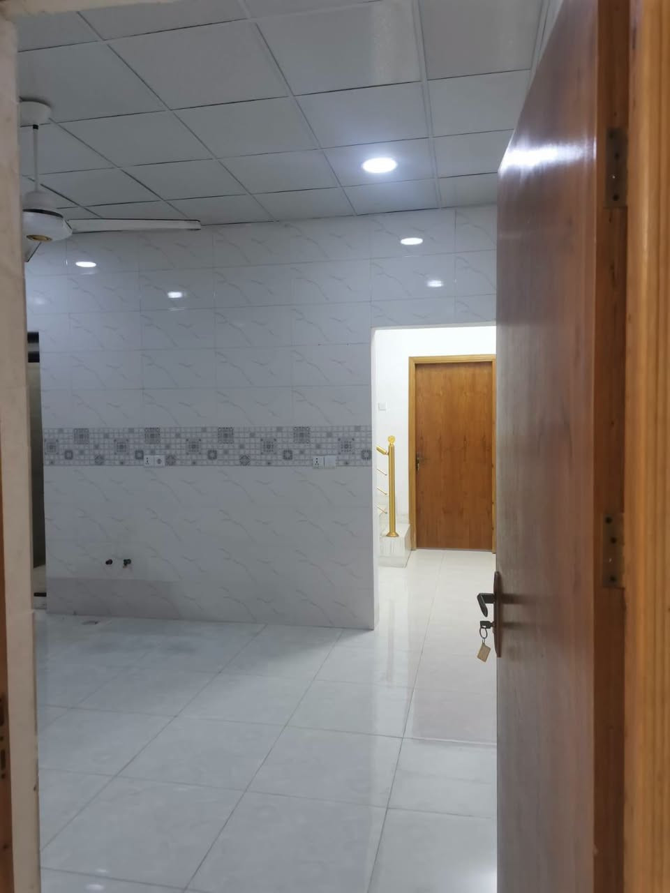 طابق ونصف • ١٠٠م • حي المعلمين