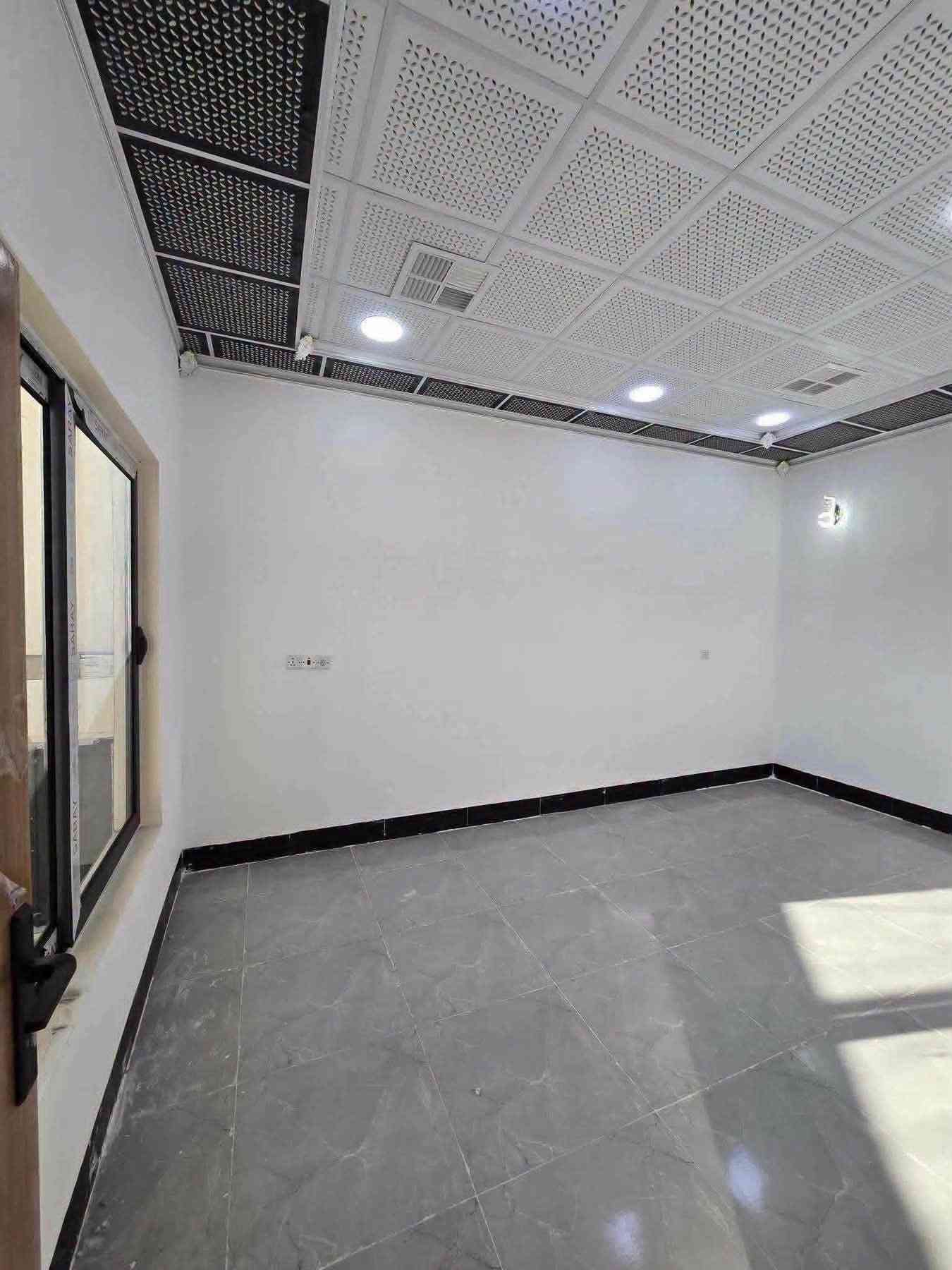 دارين للبيع طابق ونص مساحه كل دار 100 متر كركوك حي العسكري خلف جامع سداد البرزنجي طابو صرف بسم شخص واحد تفاصيل اكثر اتصل على رقم 
***********
