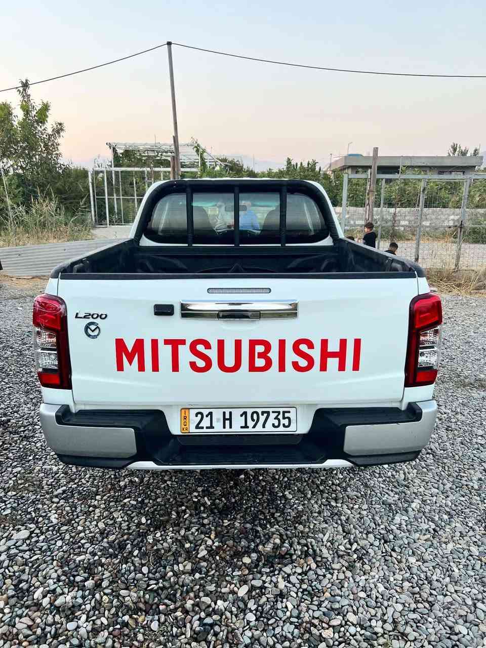 مستە ر بۆشی قە زافی 2023 سفر سفرە 17000 km ناو سور شاشە 5کامیرە 360پلە یه بێ شوخت بێ لێدران کامل سپۆرت جوانکاری بۆکراوە خاوێن ماوە تە وە 
سعری 235وەرقە کە مێک مە جال 
شوێن قلادرێ ***********
