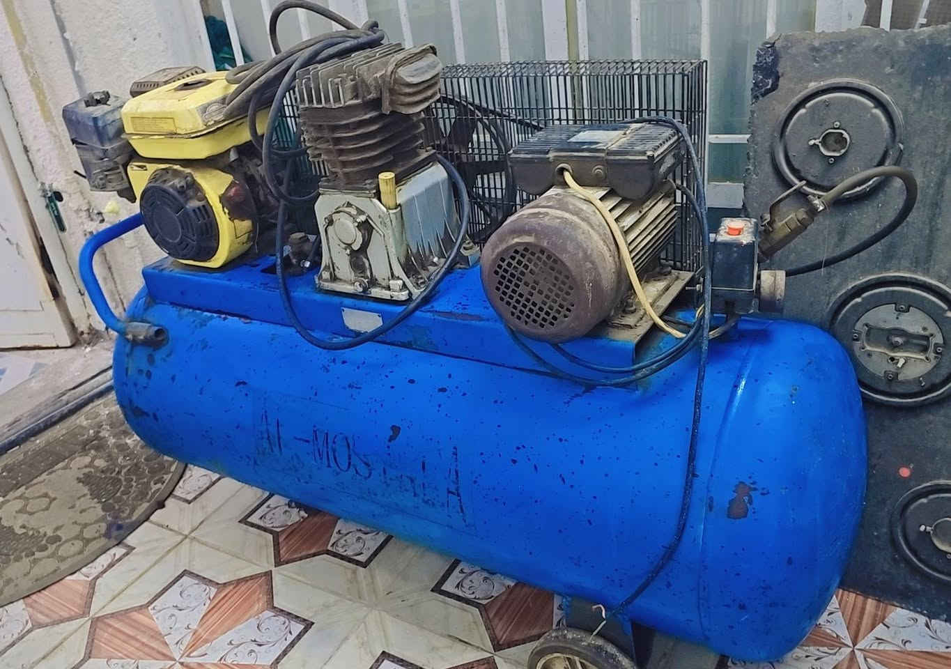 ٢٠٠ لتر • صوندة ١٠م • محرك بنزين