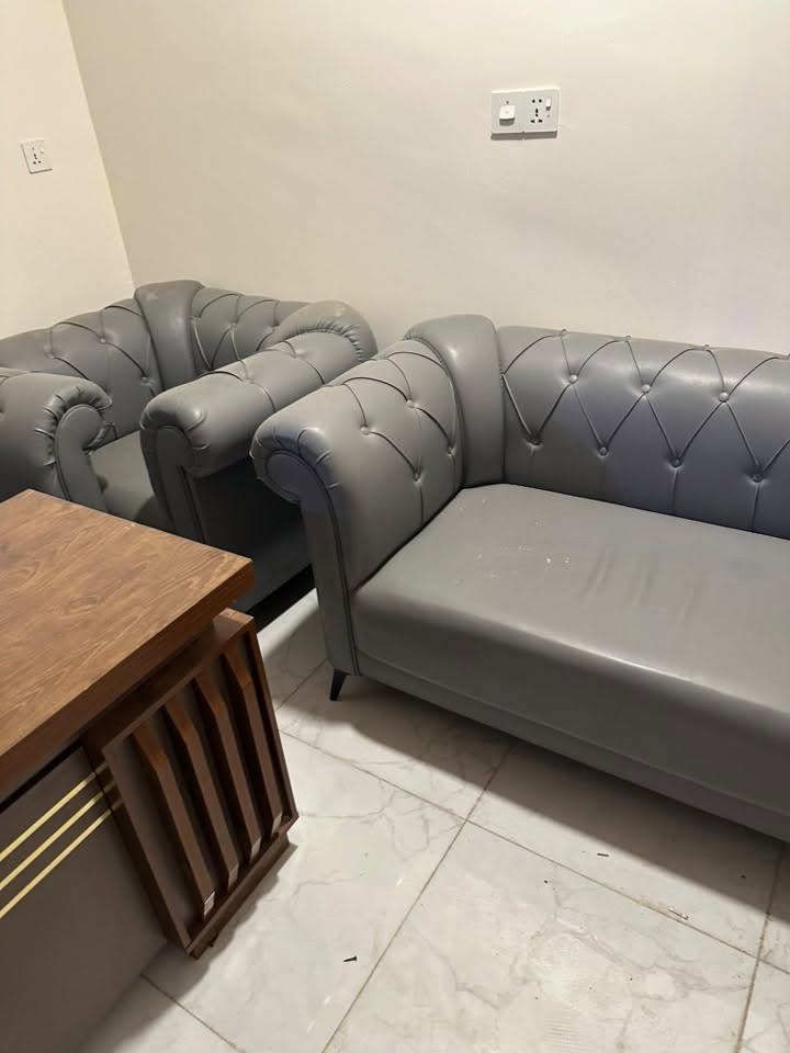 السلام عليكم تصفيه اثاث بأسعار مناسبه الموقع بغداد حي الجامعه
للأستفسار 
***********
