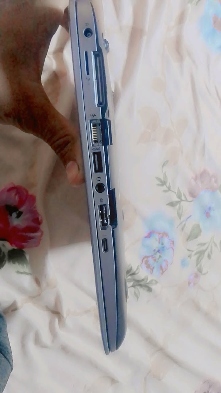HP EliteBook 840 G3 • i5-6200U • ٨ غيغا رام