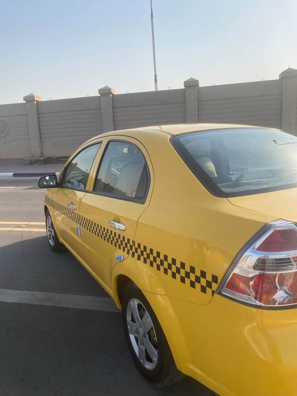 🚗 للبيع سيارة أفيو موديل2008
، مشروع وطني رقم بغداد 
تحويل ثاني يوم .
مكينه ١٦٠٠ مفتوح المرغوب يجي 
السيارة كفالة من الضربة السيارة جاهزة من كل النواحي من صبغ كهربائيات تبريد جديد حدادية جديدة قبل 
 يومين السيارة جاهزة ماشيه ١٦٥ 
🔹  مصفّرة الغرامات والهيئة
🔹  السعر 50 ورقة وبيها مجال 
عنوان السيارة : كربلاء:
📞 للاستفسار والتواصل: ***********

نص مكتوب في الصور:
- 1