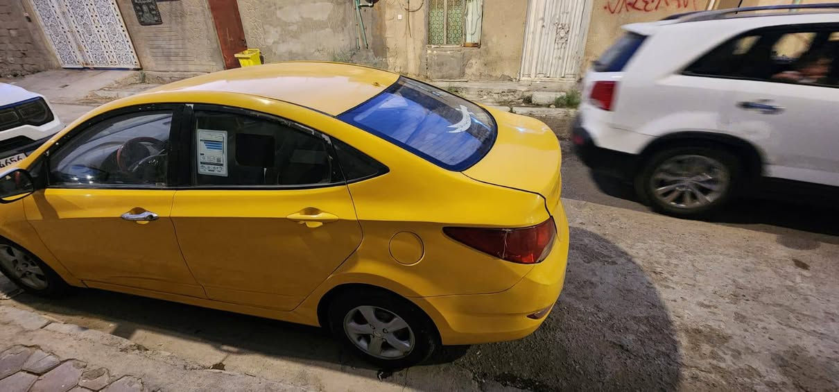 اكسنت ٢٠١٢خليجي مكينه١٦٠٠مكاني بصره بيع أو مراوس سعرهه٦٥وبيهه مجال ***********
