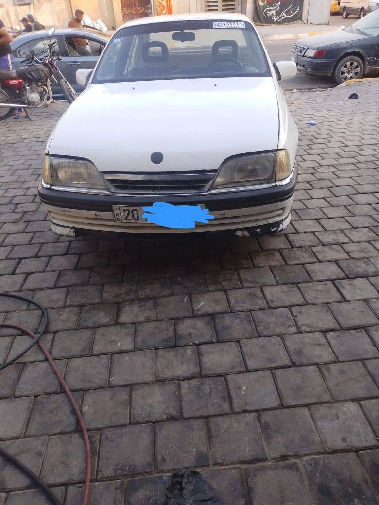 اوبل اوميكا محرك 2000 كير عادي سياره نضيفه بسمي رقم ديالى مشروع وطني مكاني بغداد تحويل مباشر *********** بغداد, العراق
