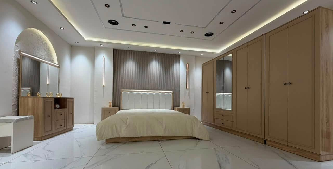 موديل همسة الجديد الون ميتاليك 

🛏 7 قطع كاملة
✅ قياس الكنتور مع الملحق 305 
✅ ارتفاع 210 •
✅ سرير مخزن جك

 💎السعر : 965 الف💸
  للحجز : ***********
