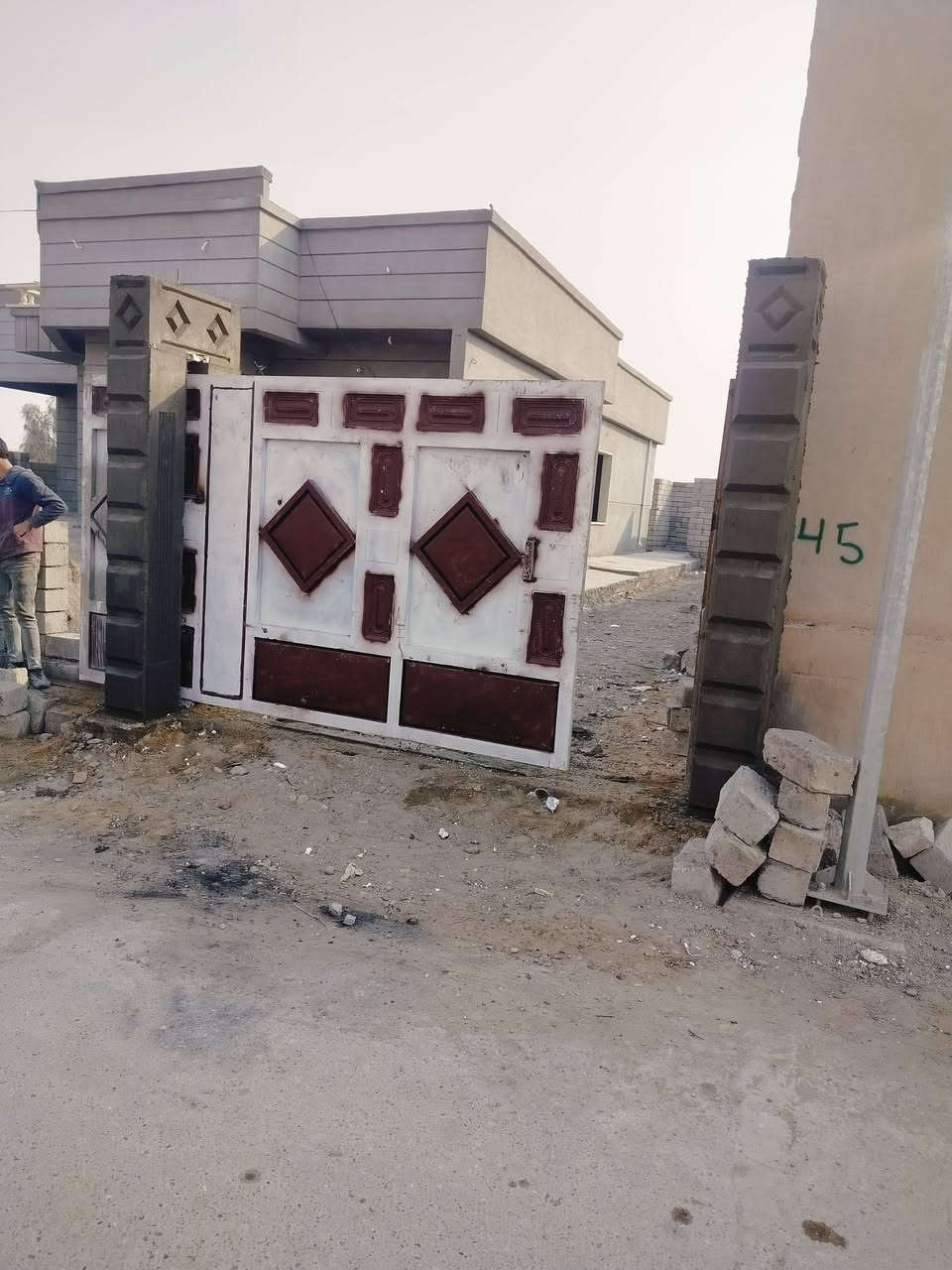 السلام عليكم ورحمة الله وبركاته
دنك باب حوش نقش بسعر مناسب 
نجاره صحيات مخازن  بيتونات 
دنك باب حوش خشب قصاطل  تسليح اساس
***********
***********واتساب
